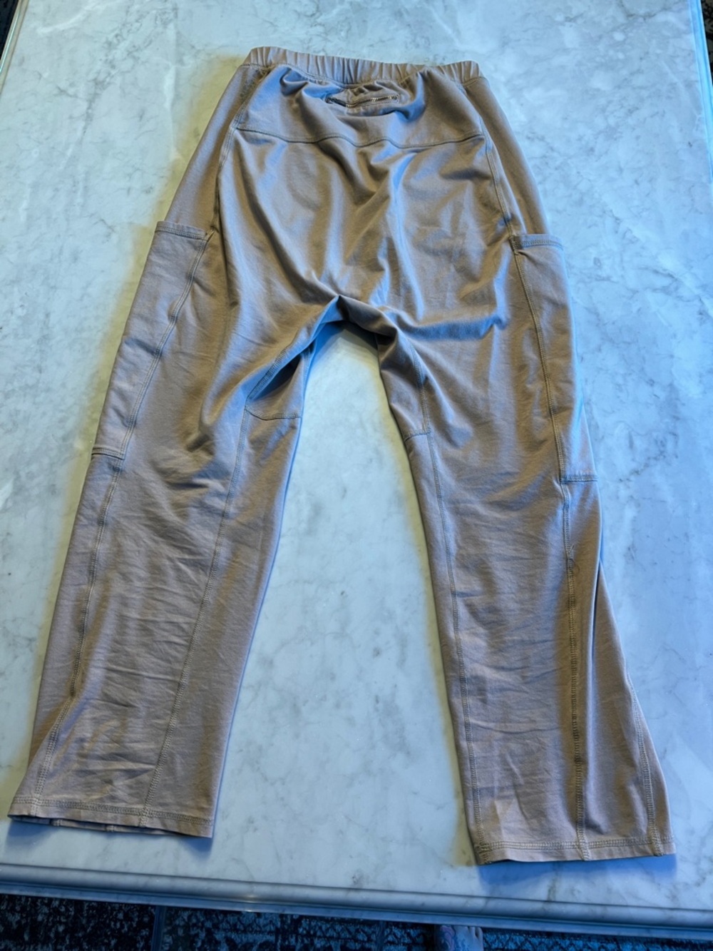 Free People FP Movement hot shot pants. XS. Driftwood. - Picture 5 of 7